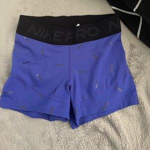 nike pro shorts. blue.